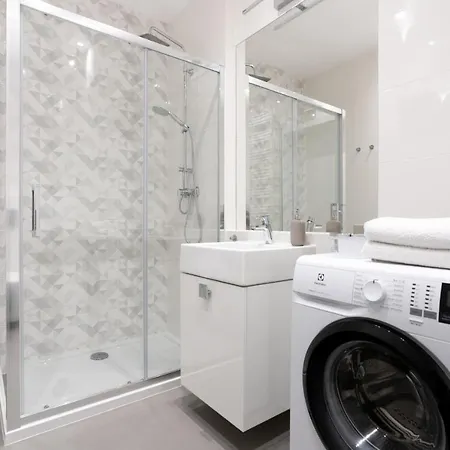 Symphony Modern Tower Apart Otel Gdynia