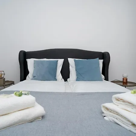 Aparthotel Symphony Modern Tower 3*