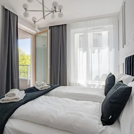 Symphony Modern Tower 3* Гдыня