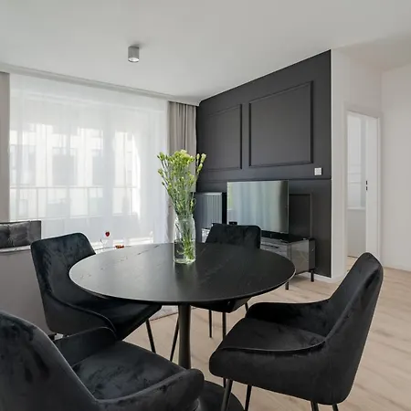 Symphony Modern Tower By Ina Aparthotel