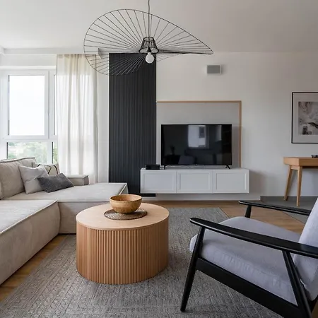 Symphony Modern Tower By Ina 3*