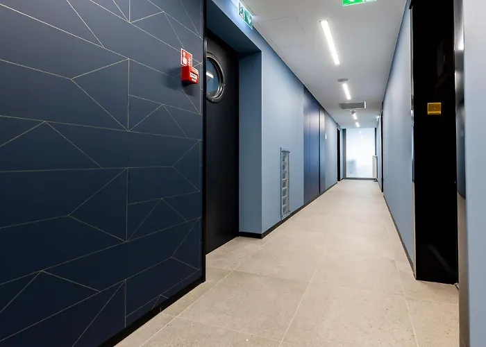 Symphony Modern Tower Hotel apartamentowy 3*