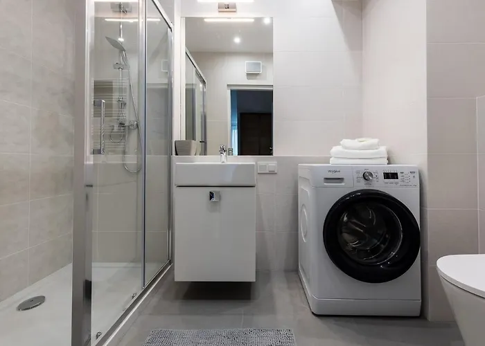 Symphony Modern Tower 3*