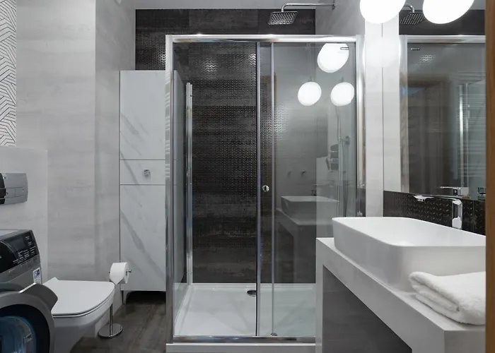 Symphony Modern Tower 3* Gdynia